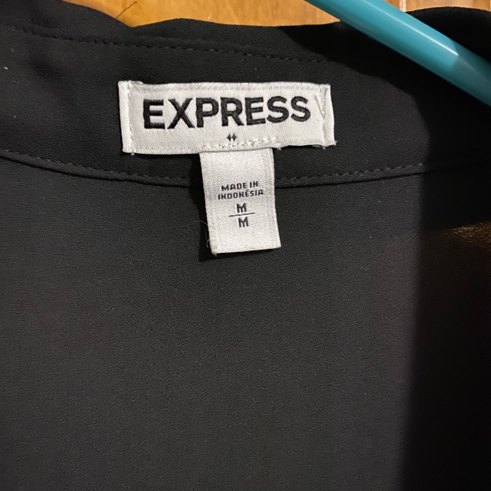 Express Top - Picture 2 of 3